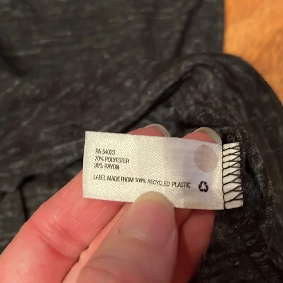 Like new Gap cowl neck black long sleeve top - Picture 8 of 12